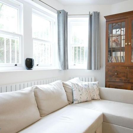 Newly Refurbished 2 Bed Apartment In Paddington Лондон Экстерьер фото