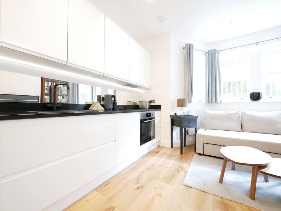 Newly Refurbished 2 Bed Apartment In Paddington Лондон Экстерьер фото