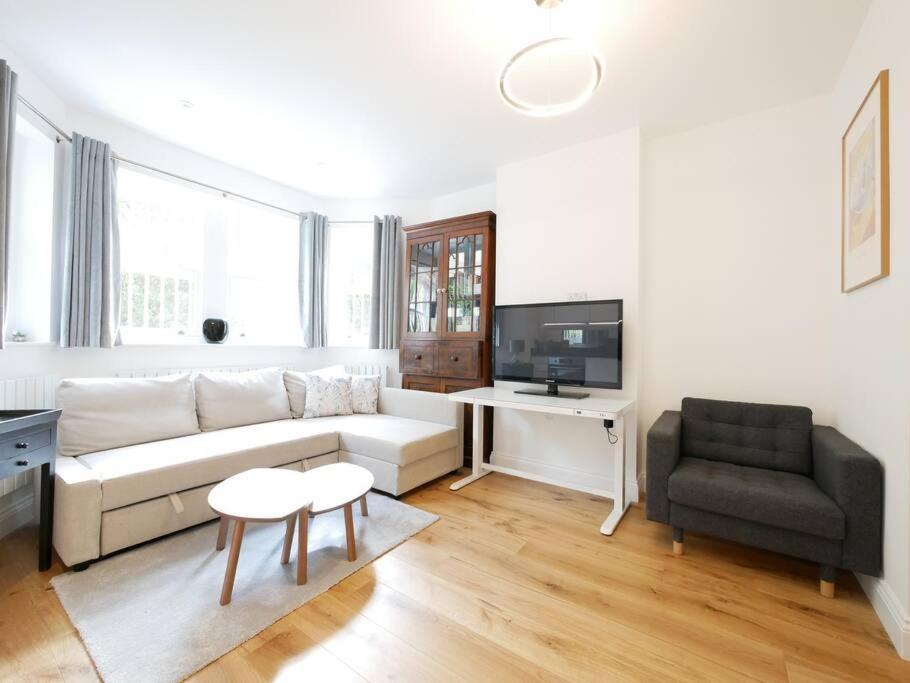 Newly Refurbished 2 Bed Apartment In Paddington Лондон Экстерьер фото