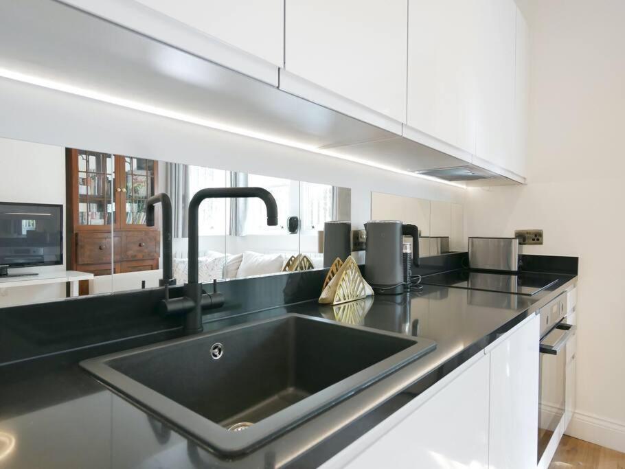 Newly Refurbished 2 Bed Apartment In Paddington Лондон Экстерьер фото